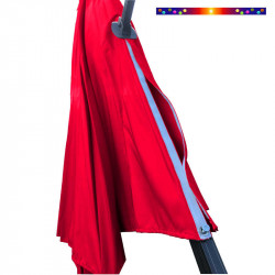 Toile de remplacement OCTOGONALE 350 CM Rouge Coquelicot : détail de la fixation de la toile sur le mât de déport