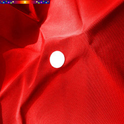 Toile Rouge Coquelicot pour parasol octogonal 300 cm : détail du perçage central